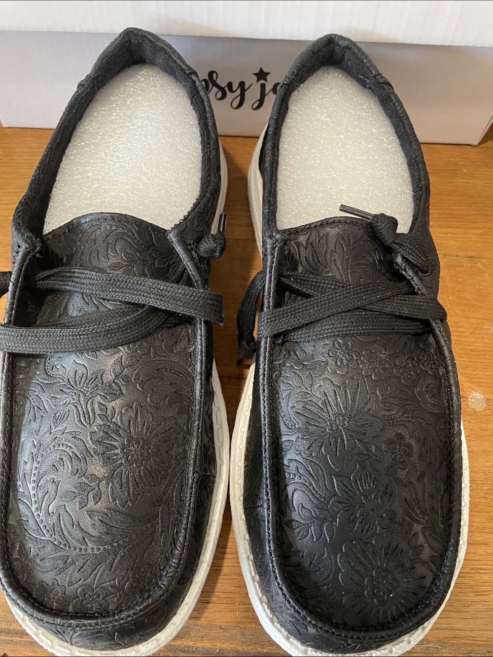 Gypsy Jazz Black Embossed Slip-On Loafers Shoe - Picture 3 of 7